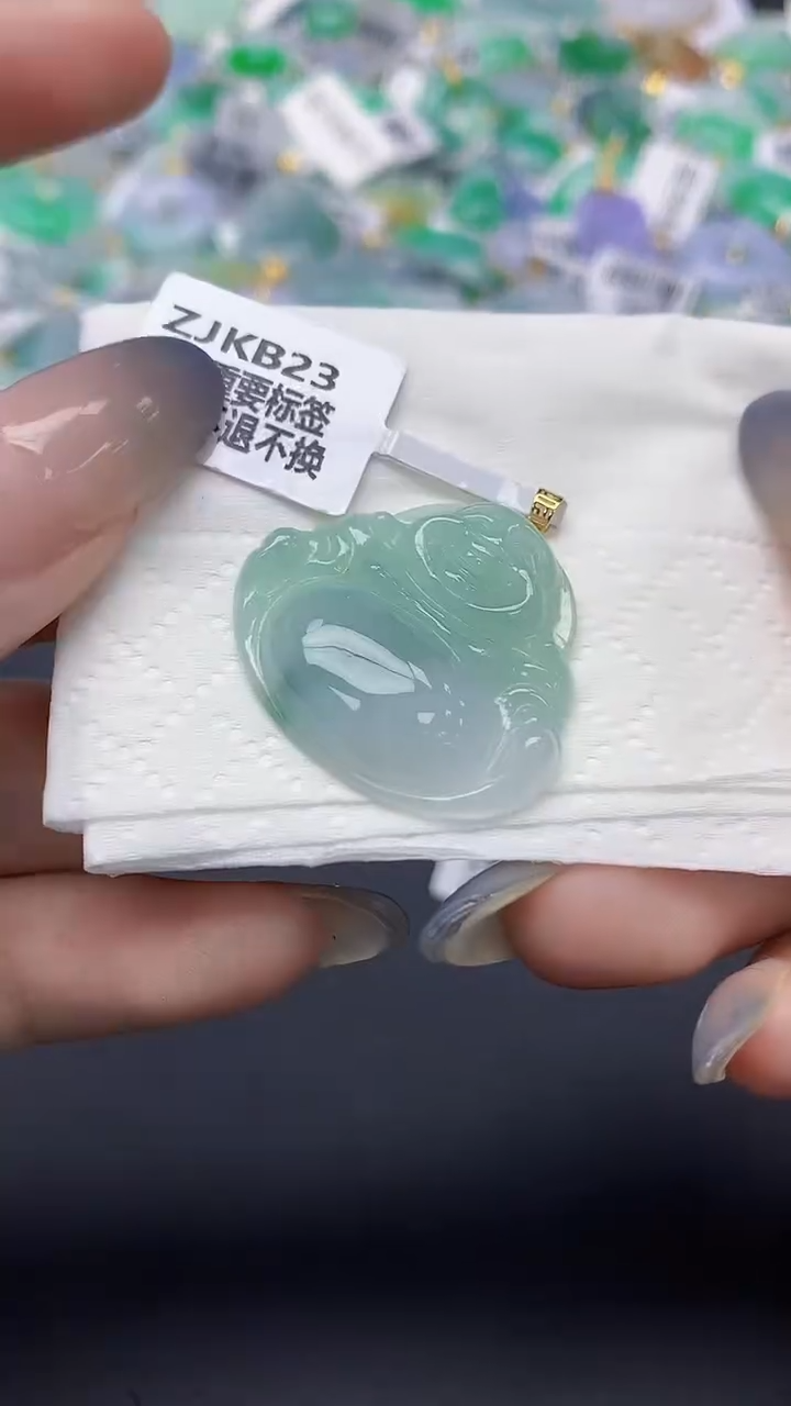 翡翠未镶嵌颈饰天然缅甸a货翡翠