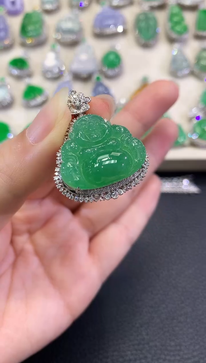 翡翠18K金镶嵌吊坠(不含链)春日珠宝 C125