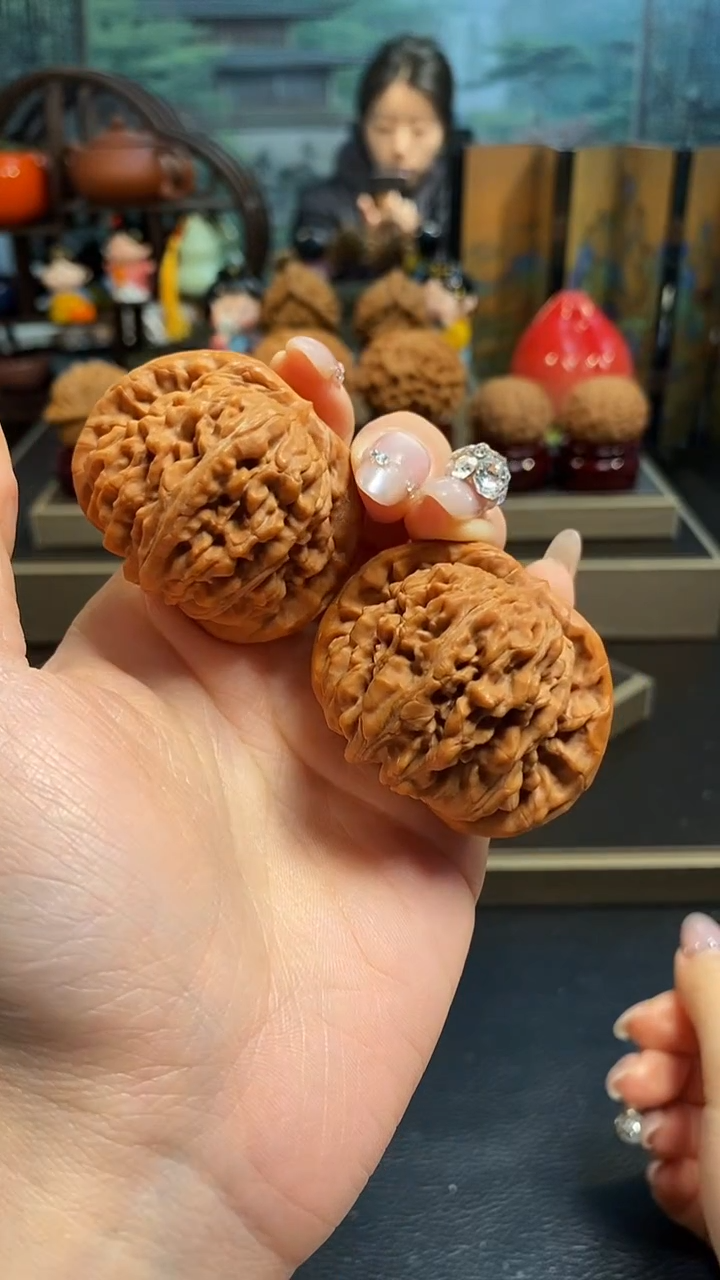 【闪购商品】文玩核桃吊坠H640四座楼47