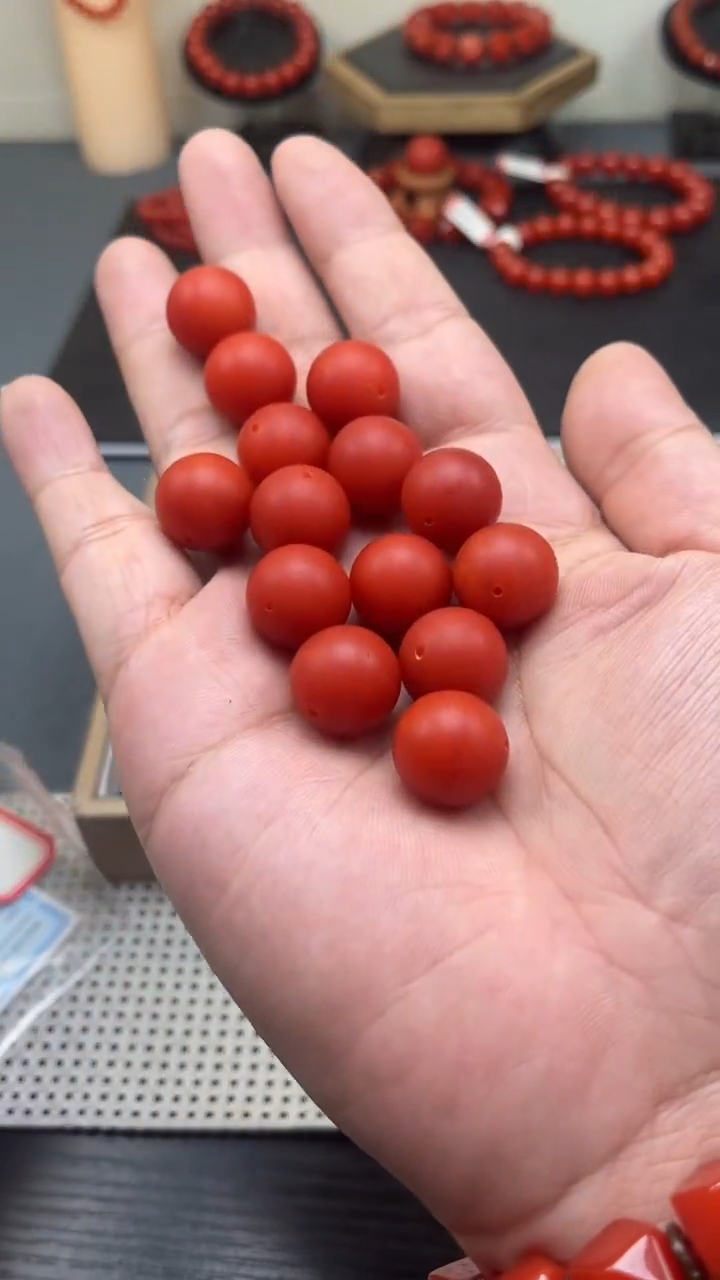 南红玛瑙未镶嵌3232.哑光圆珠卡16