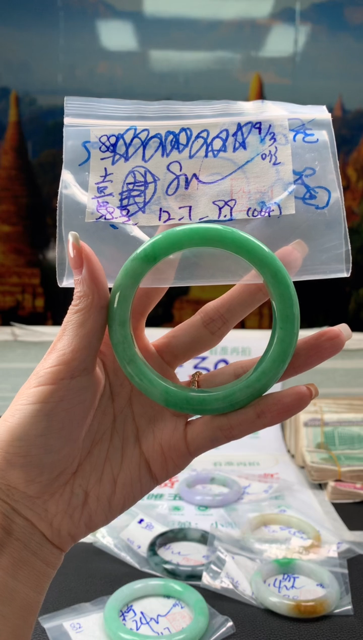 【闪购商品】翡翠手镯未镶嵌翡翠手镯 下单联系小耳机#
