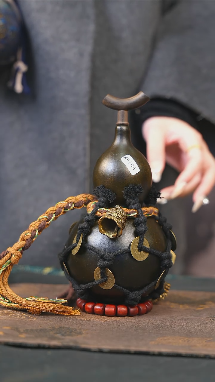 【闪购商品】XF193大漆酒葫芦不包手串及旋转底座