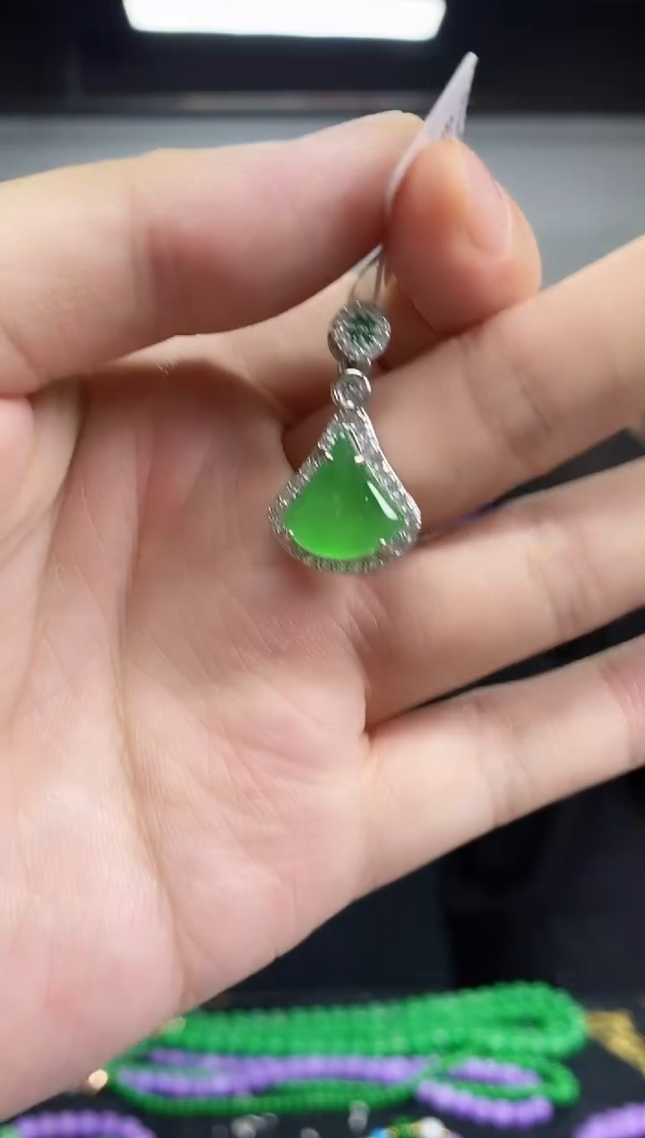 翡翠未镶嵌吊坠(不含链)闪购链接 多样性发其一颜色微差