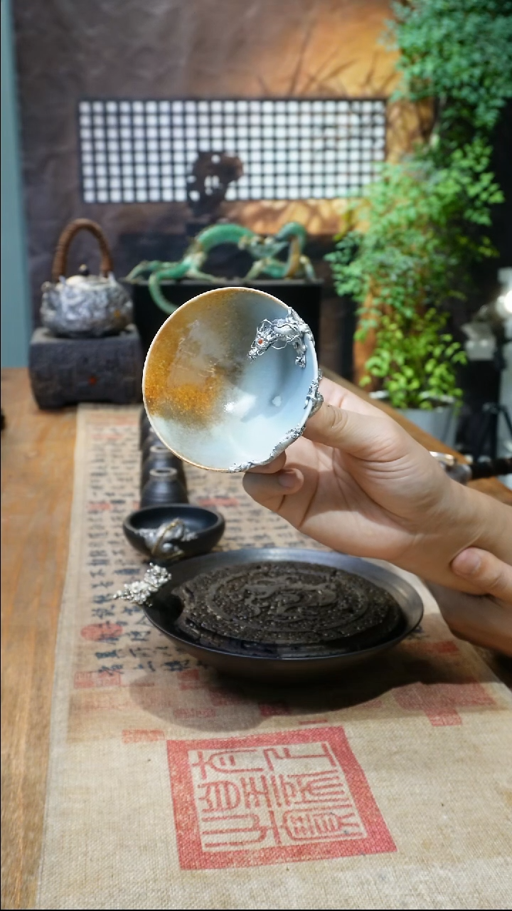欲山行龙饮杯设计款