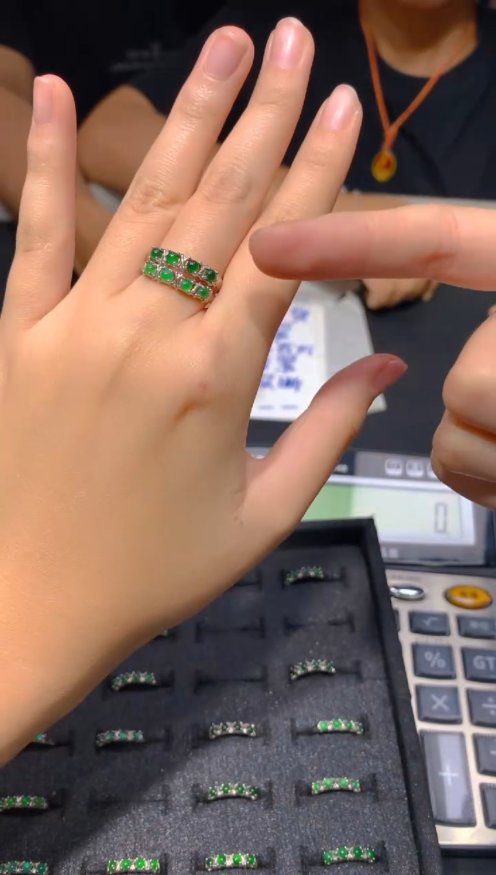 【闪购商品】定制翡翠未镶嵌85多样性发货(发其一）