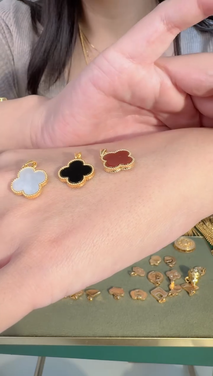 四叶草吊坠0.85g（多样性发货）