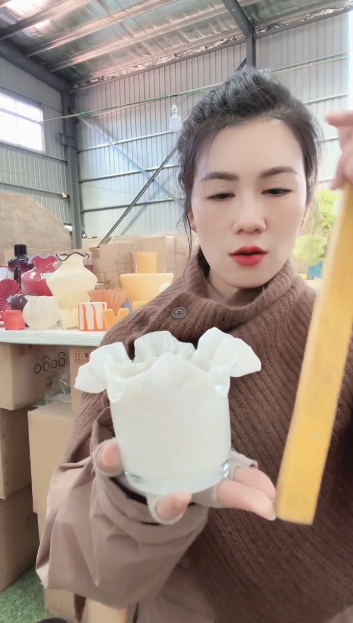 120直播玻璃花瓶