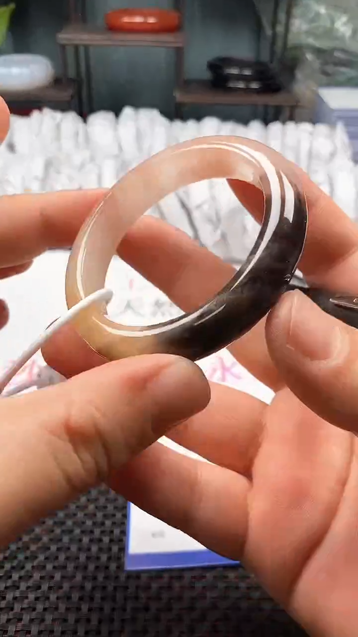 【闪购商品】石英质玉手镯未镶嵌185-52多样性发货看清圈口下单