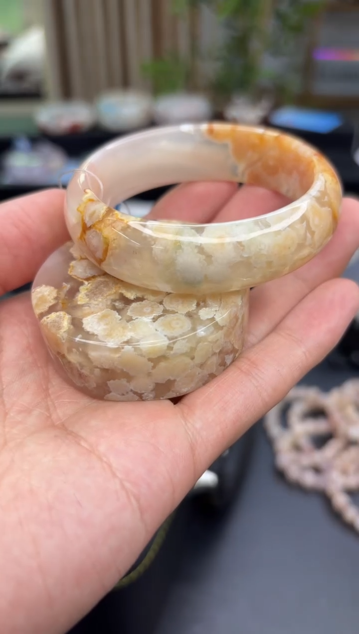 【闪购商品】石英质玉手镯未镶嵌C844(56圈赠送镯心)