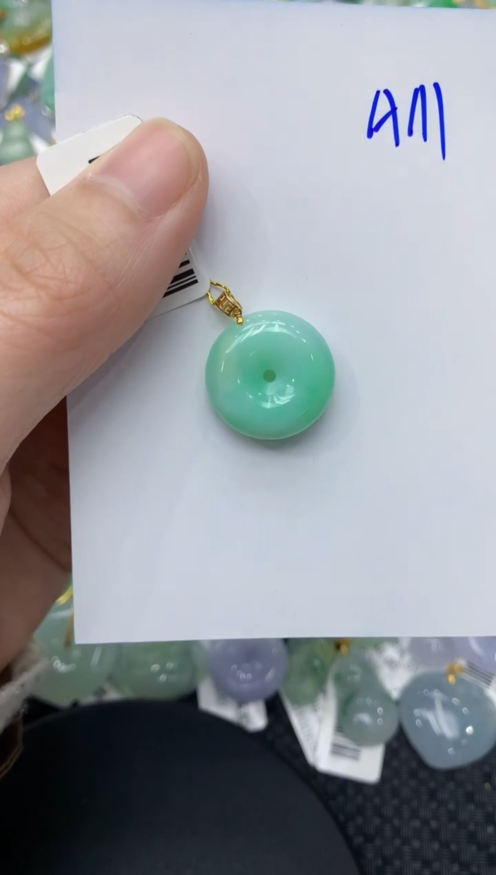 【闪购商品】翡翠颈饰18K金镶嵌11111111111