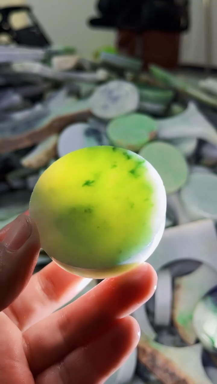 【闪购商品】翡翠挂件未镶嵌A货康壹360