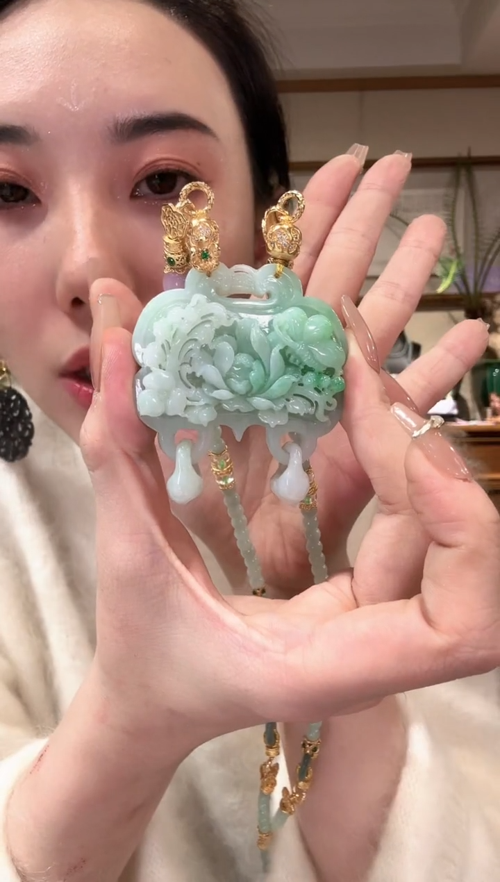 【闪购商品】翡翠颈饰未镶嵌国风