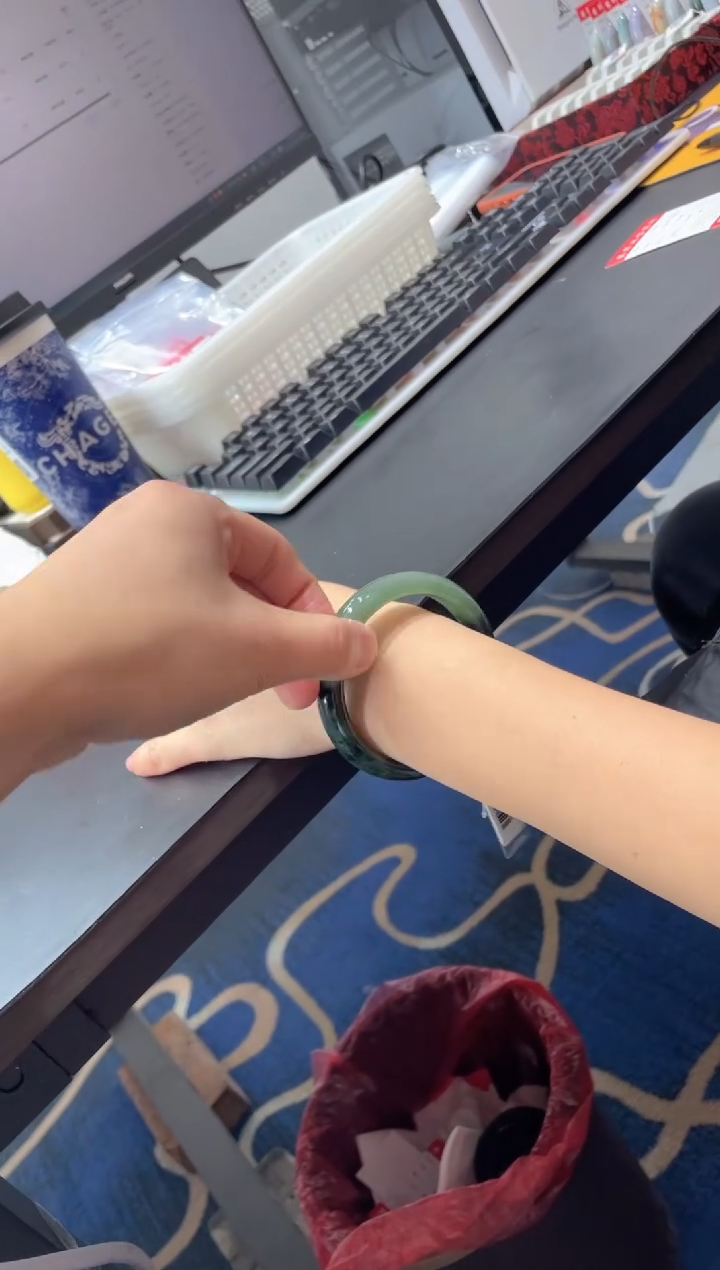 未镶嵌手镯翡翠6606*****