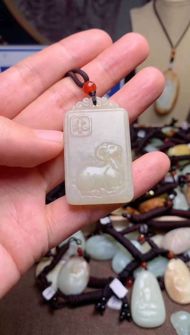 【闪购商品】和田玉颈饰未镶嵌1