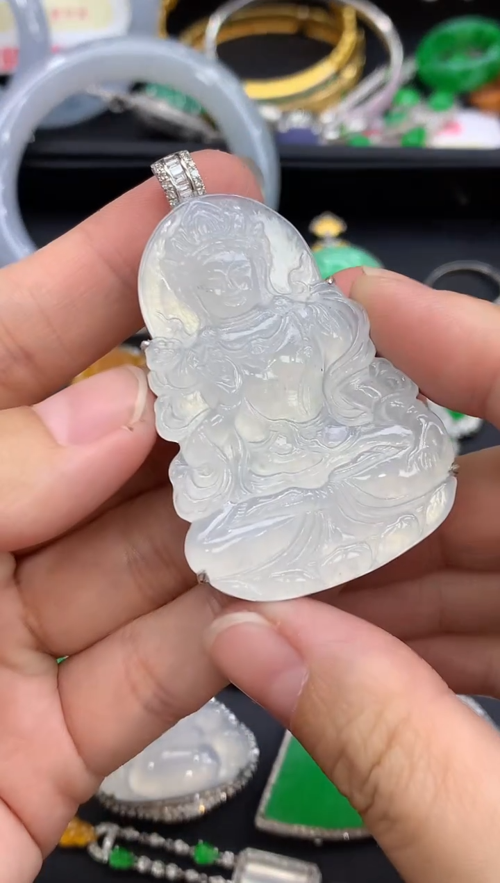 颈饰18K金镶嵌翡翠702-中国好珍宝