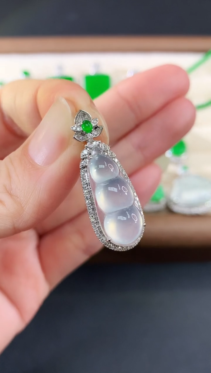 吊坠(不含链)18K金镶嵌翡翠99|7800