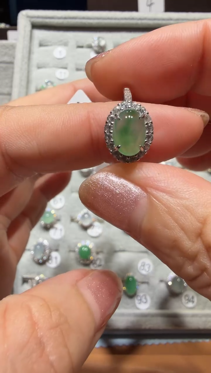 银S925镶嵌戒指翡翠925银镶缅甸A货翡翠戒指