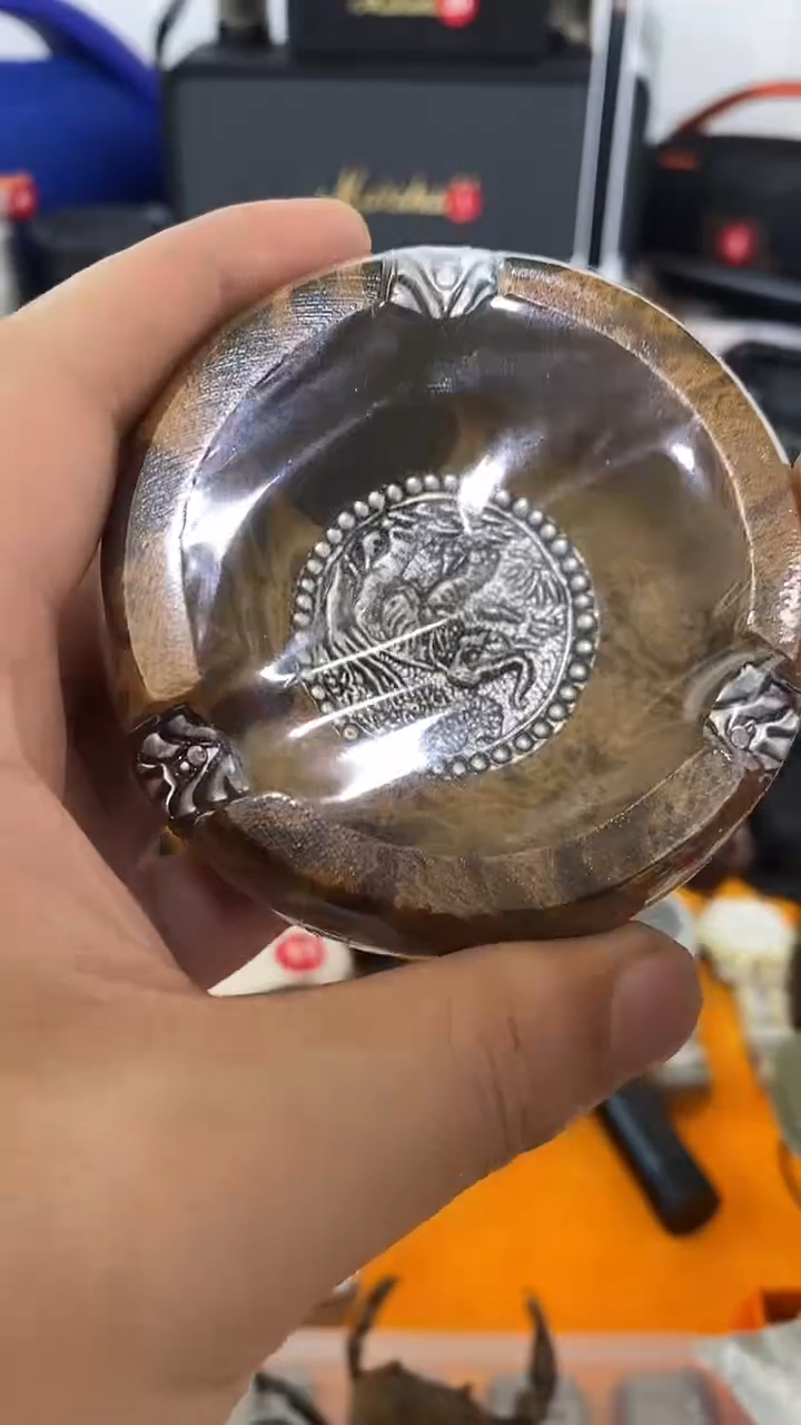 瓷片闪购商品 如图所示