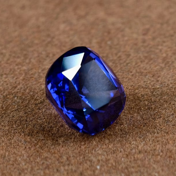 #6.8CT皇家蓝实验室蓝宝石高精切裸石支持双检GRM+中检