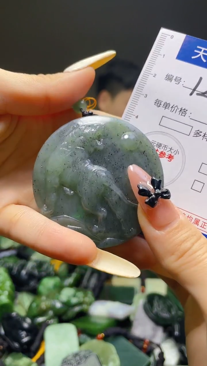 颈饰未镶嵌和田玉1247