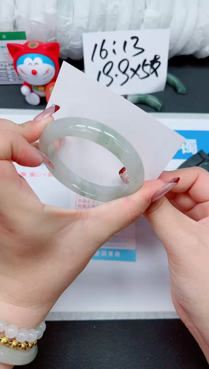 【闪购商品】石英质玉手镯未镶嵌65