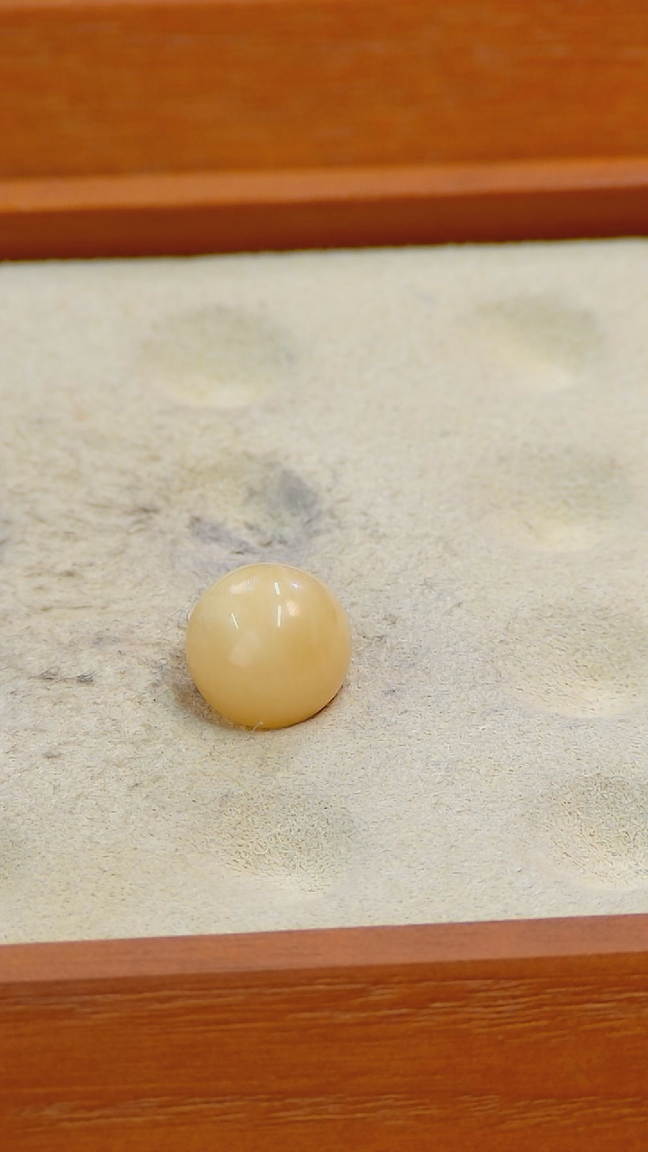 【闪购商品】蜜蜡裸石未镶嵌俄料11.1MM0.797克