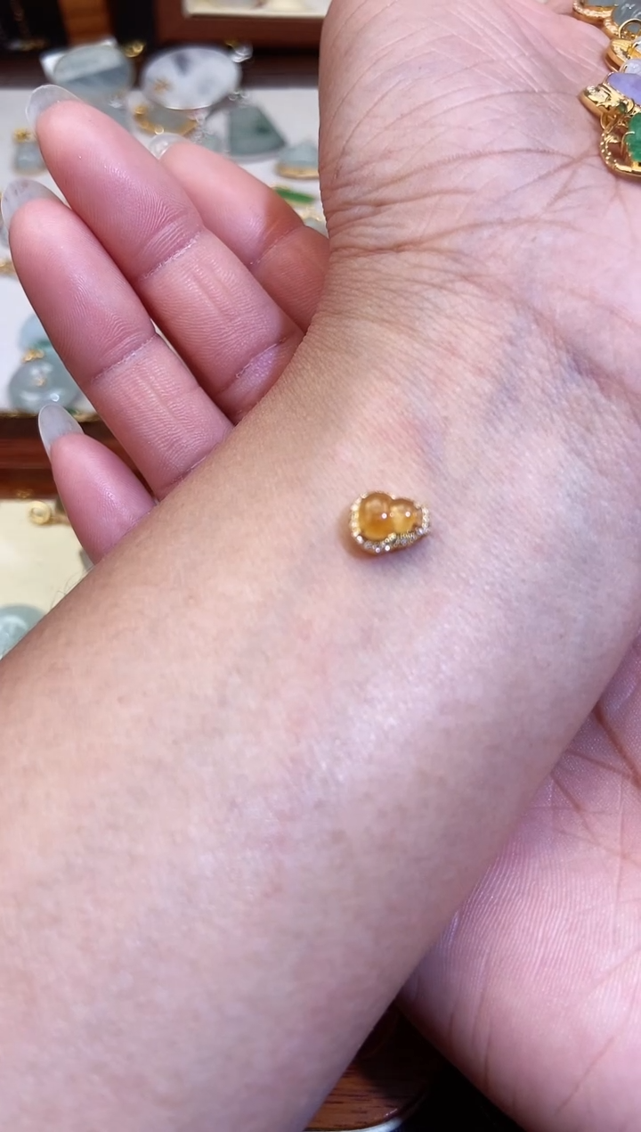 【闪购商品】翡翠吊坠(不含链)未镶嵌11111111