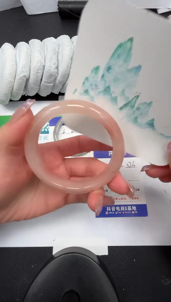 【闪购商品】石英质玉手镯未镶嵌7-57.6