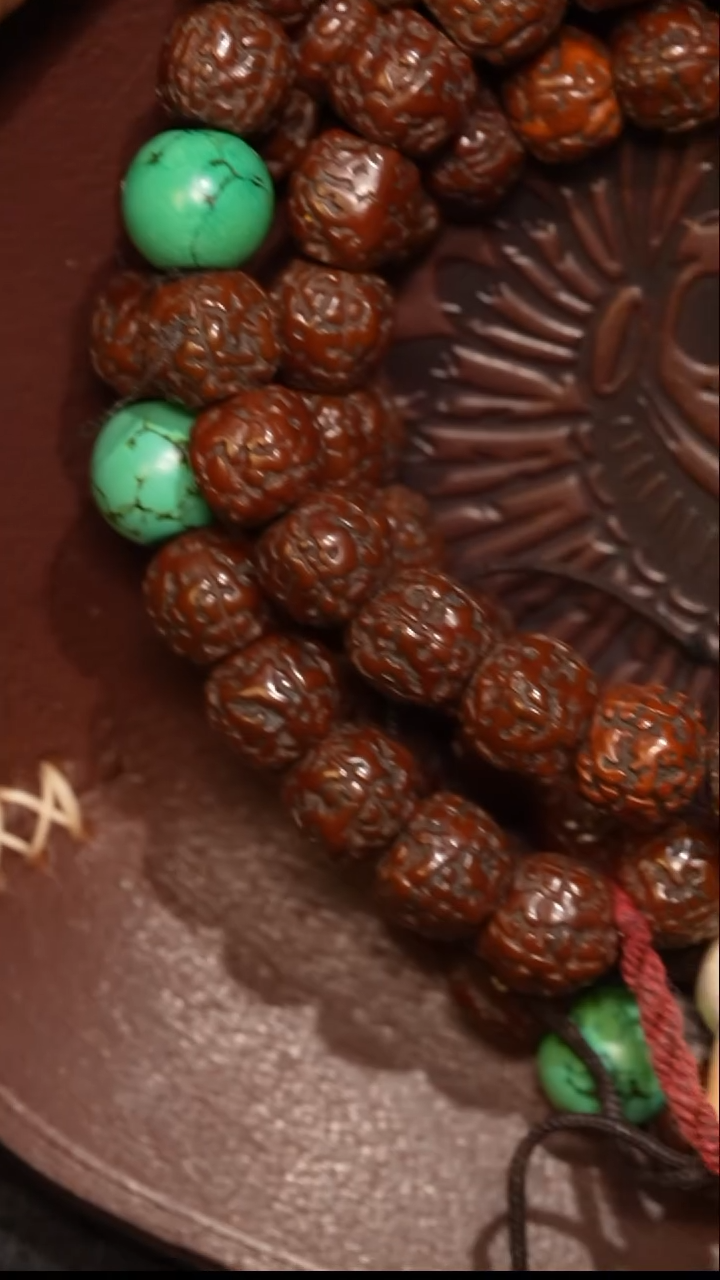 【闪购商品】冲赛康胡子哥，藏传念珠188