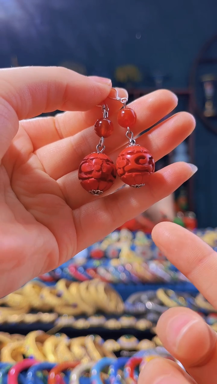 【闪购商品】非遗技艺 雕漆花卉耳环