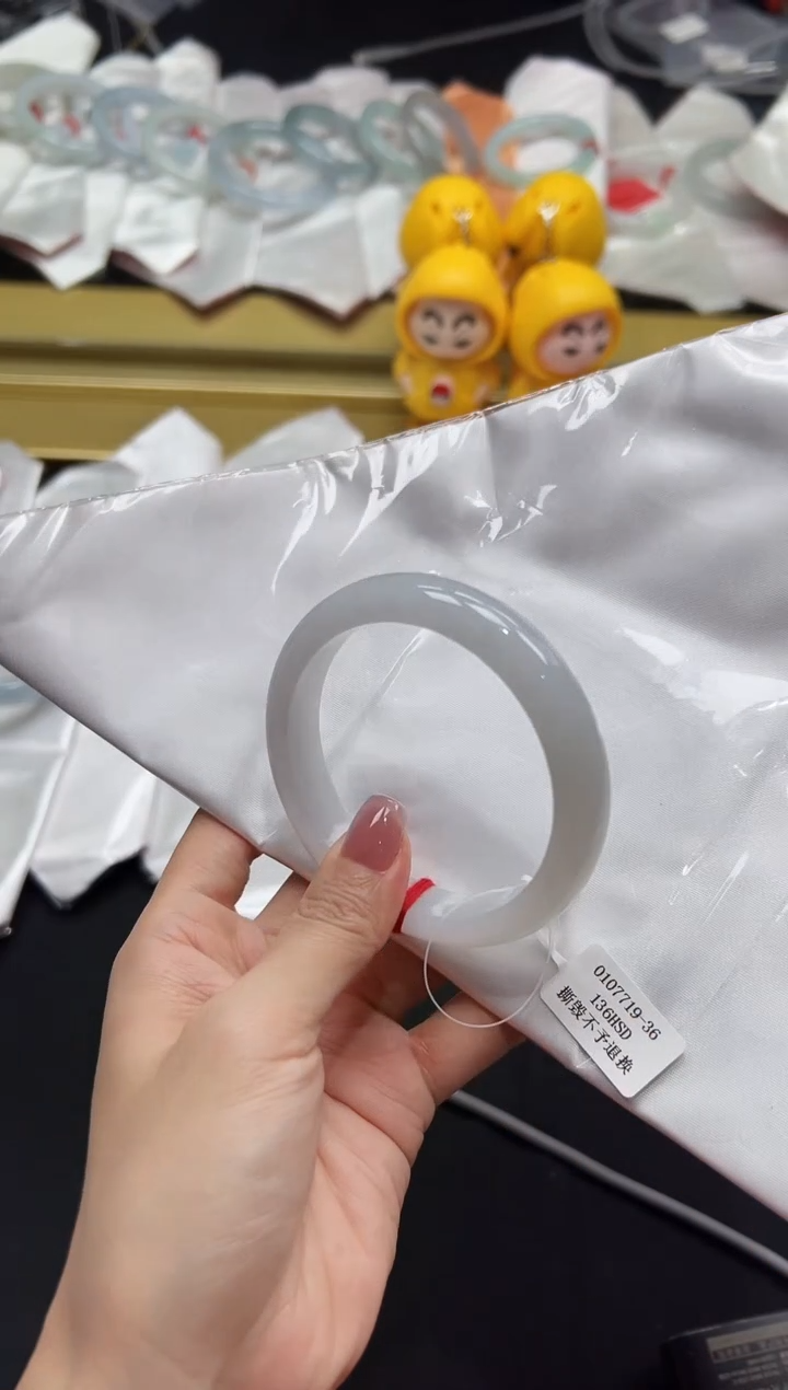 【闪购商品】翡翠手镯未镶嵌DFZ0113-142