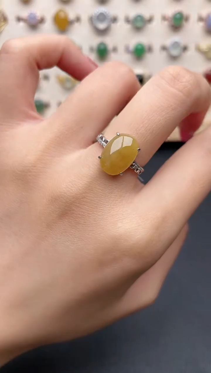 【闪购商品】翡翠戒指银S925镶嵌一物一证一礼盒