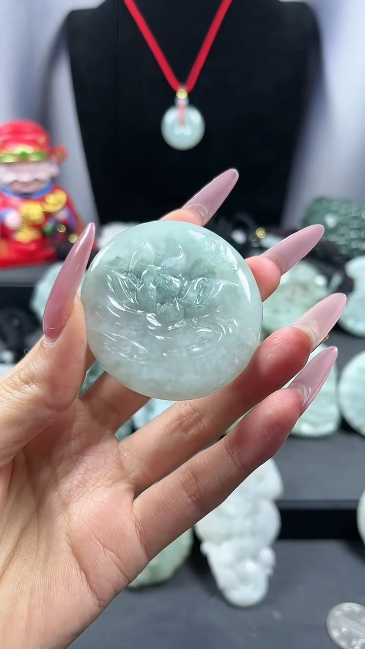 【闪购商品】翡翠颈饰未镶嵌莲花