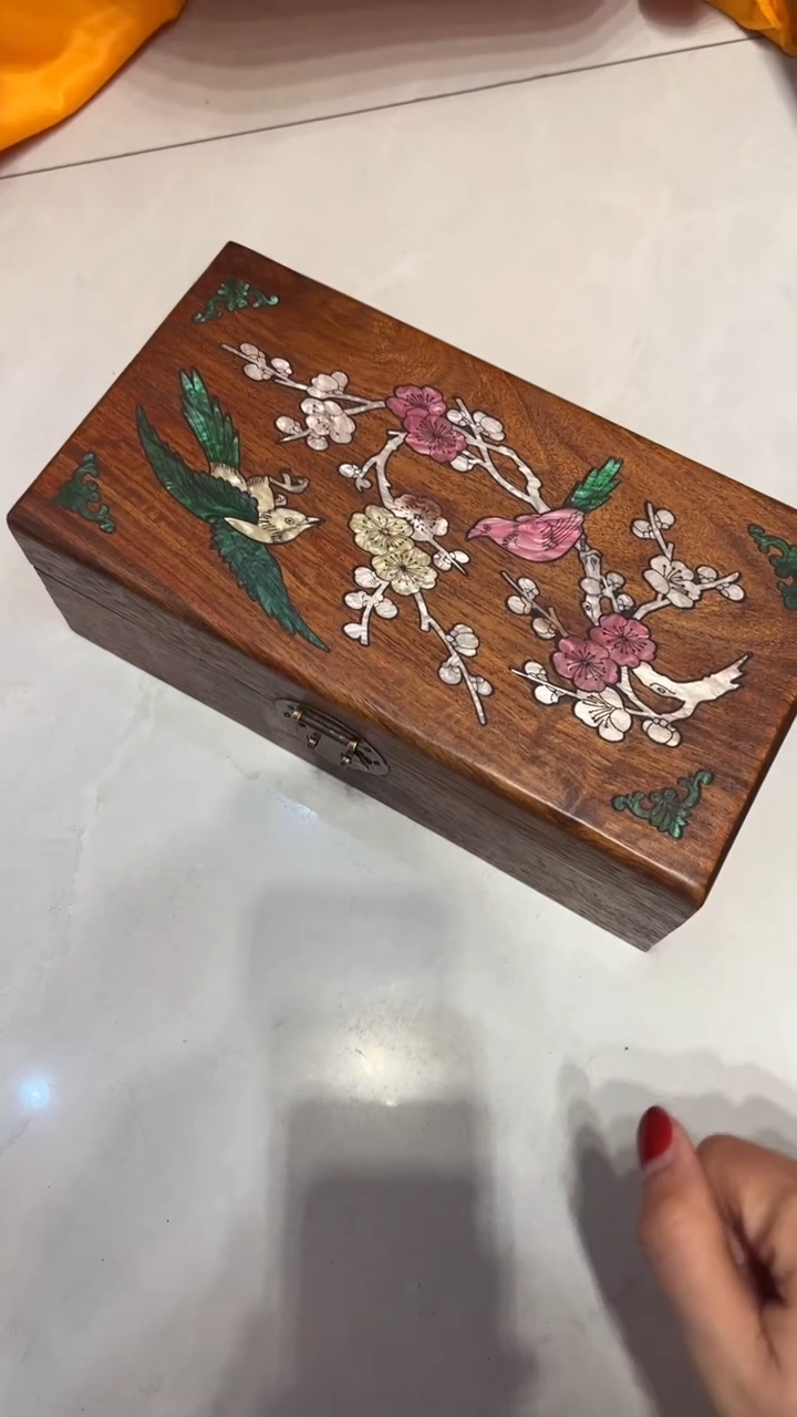 【闪购商品】贡木喜鹊登梅螺钿首饰盒