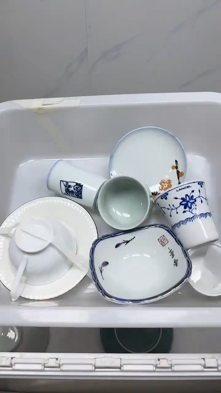 【闪购商品】4377回流瓷器默认微瑕，18.8包邮