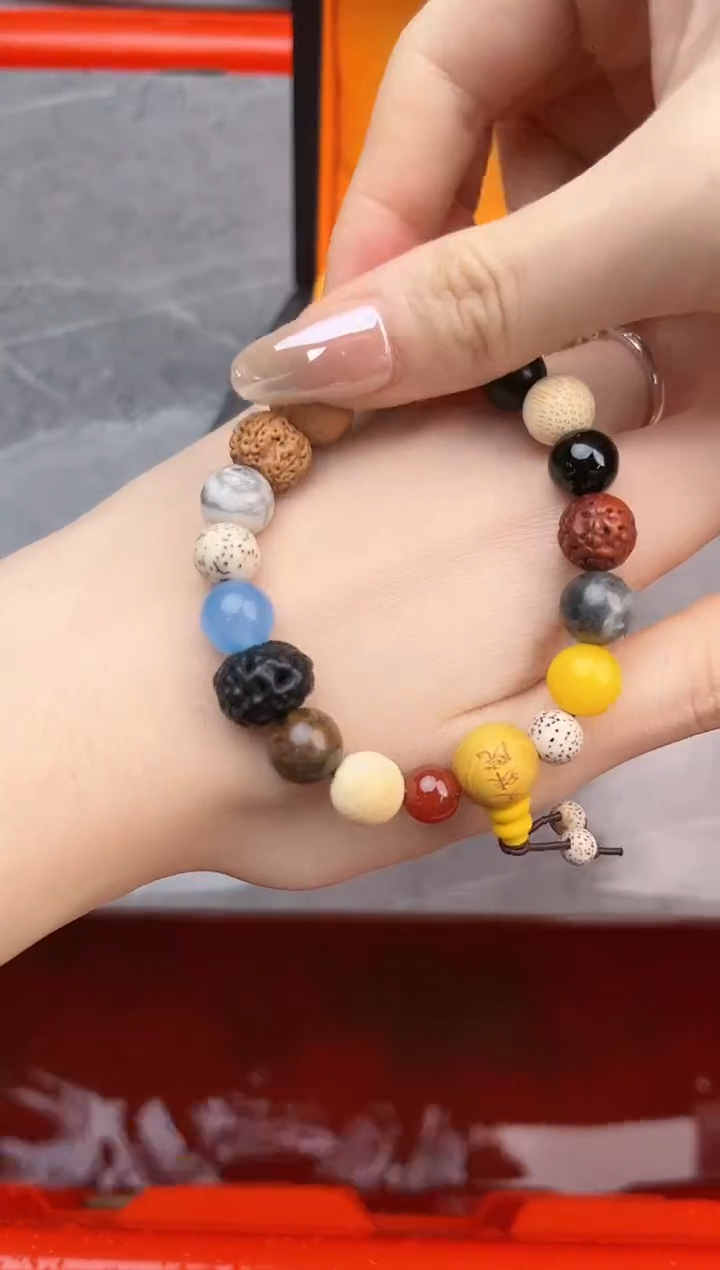 手串起越S精选手串（无礼盒）