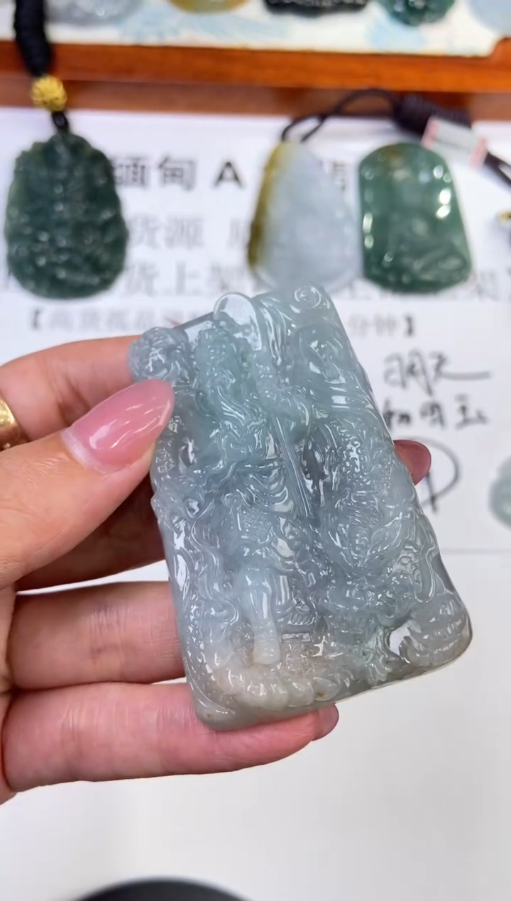 翡翠挂件未镶嵌293430   