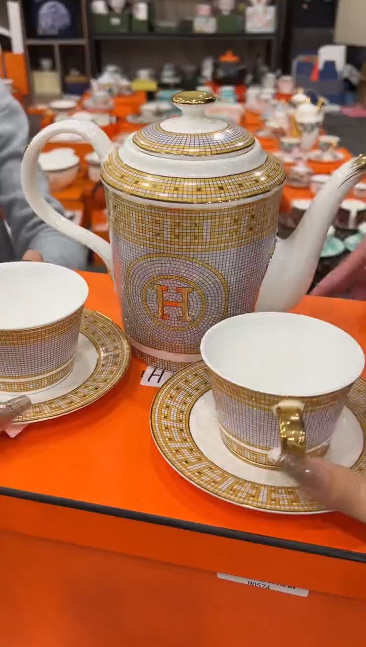 【闪购商品】杯H574--------------