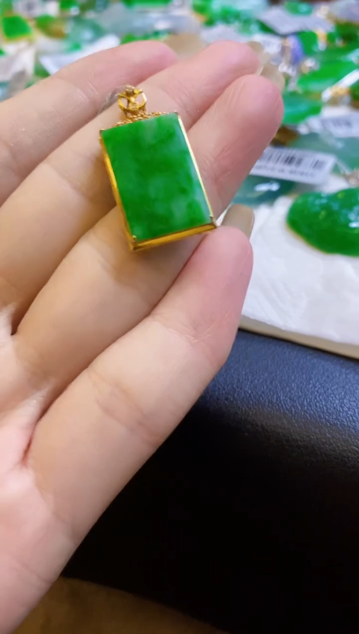 【闪购商品】定制翡翠18K金镶嵌无事牌