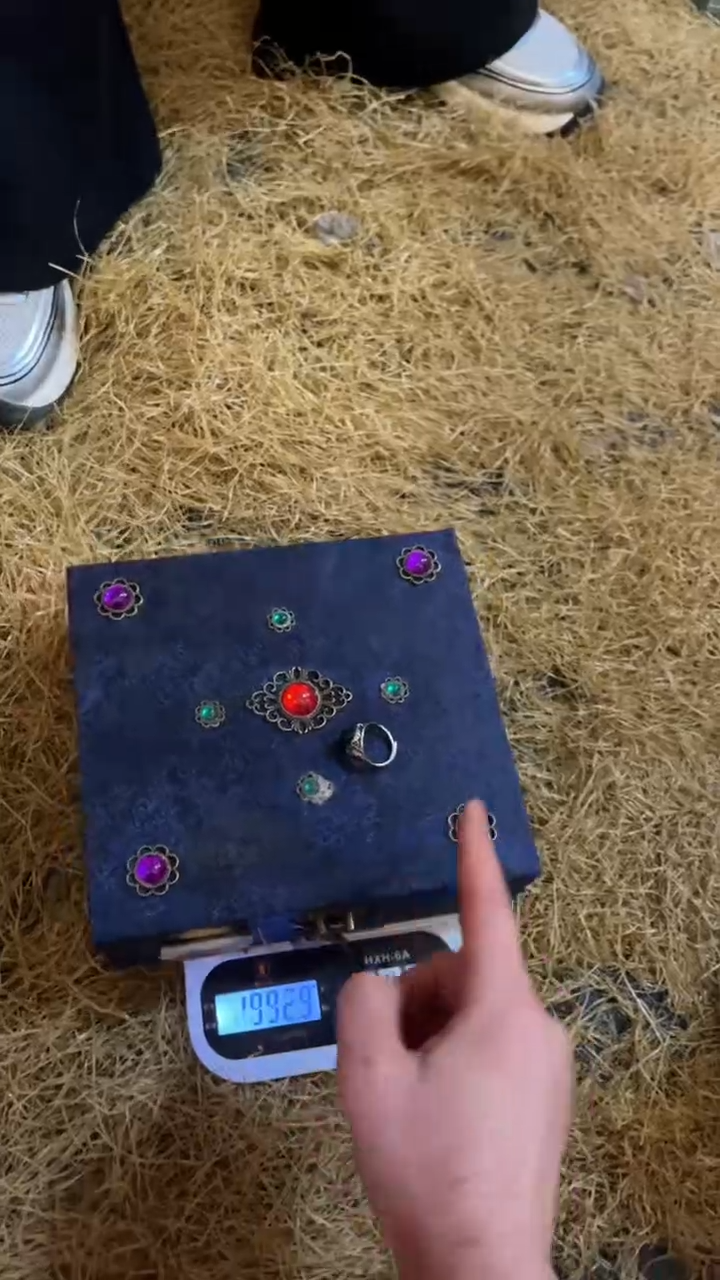 木摆件高端精美蓝宝盒一件链接