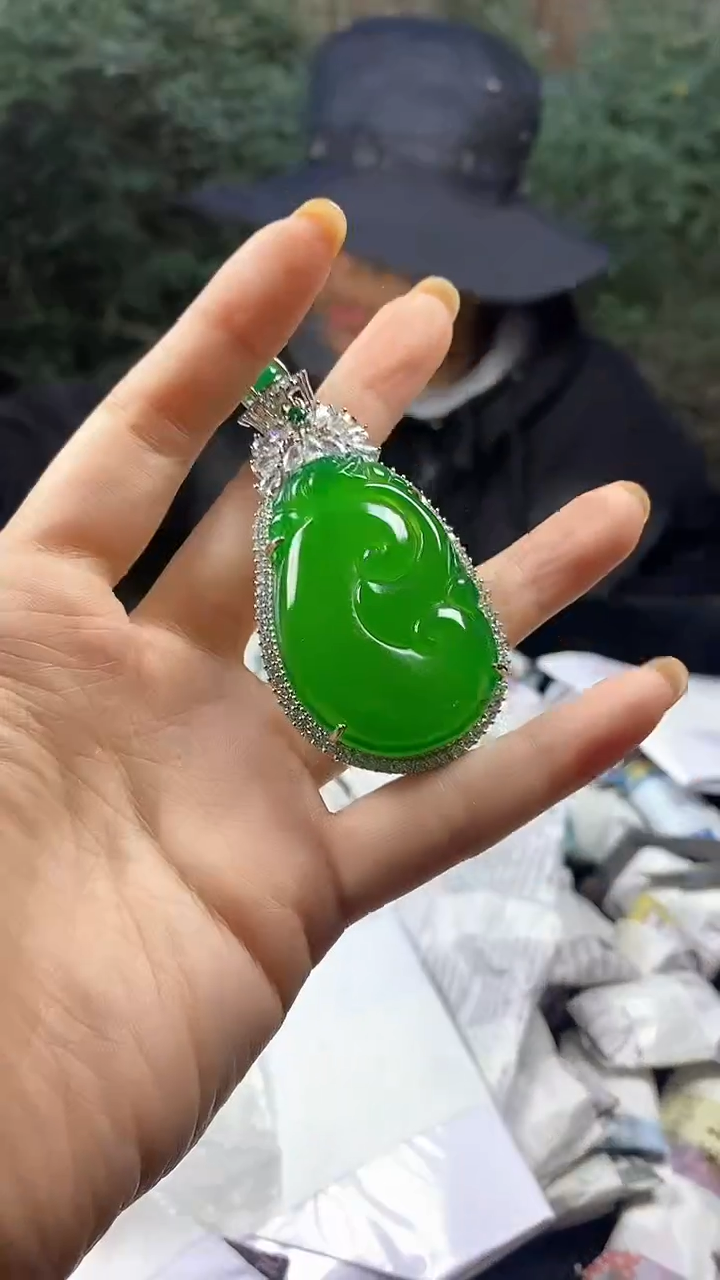 满色吊坠 所见即所得 ！！