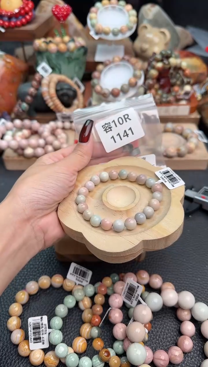 【闪购商品】石英质玉手链未镶嵌10R1141