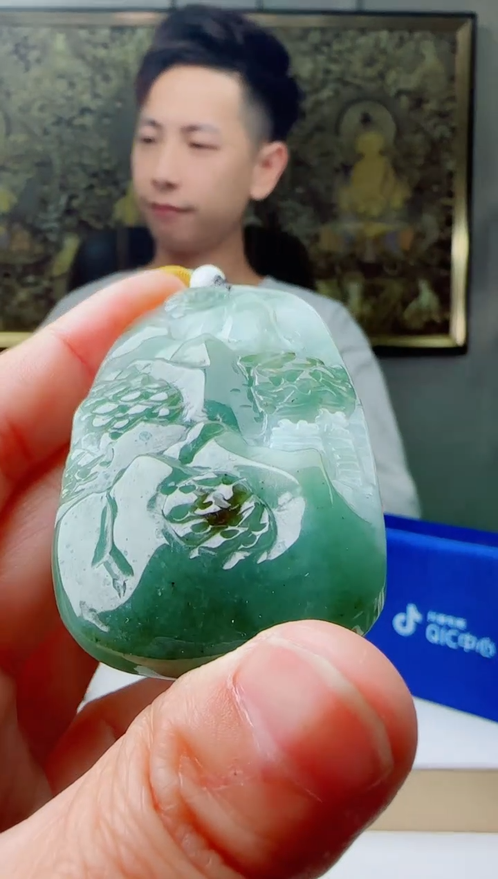 【闪购商品】翡翠颈饰未镶嵌111111111