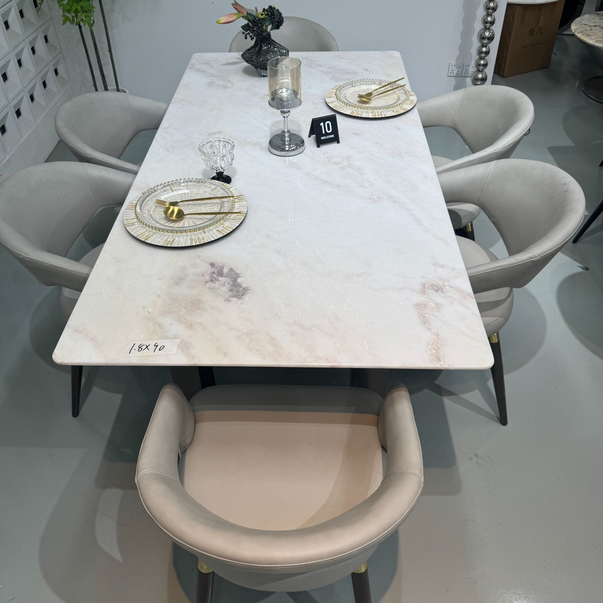 粉钻芬迪白大理石奢石餐桌椅组合轻奢家用简约极简别墅桌子椅子