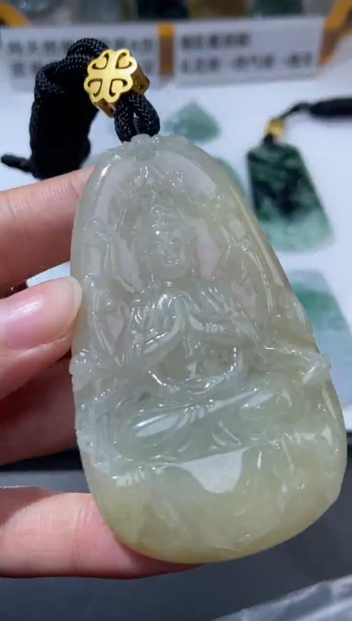 未镶嵌挂件翡翠371854   多人 