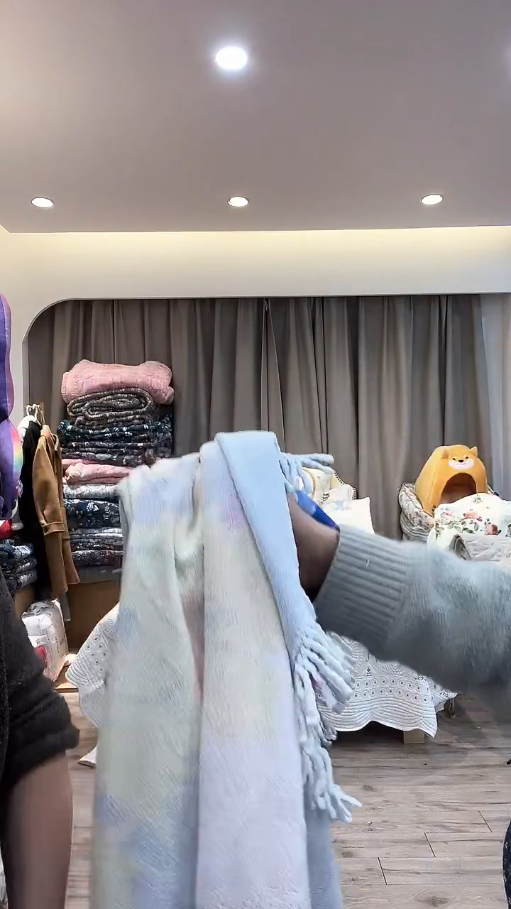 棉棉D06    刺绣浴巾发1条