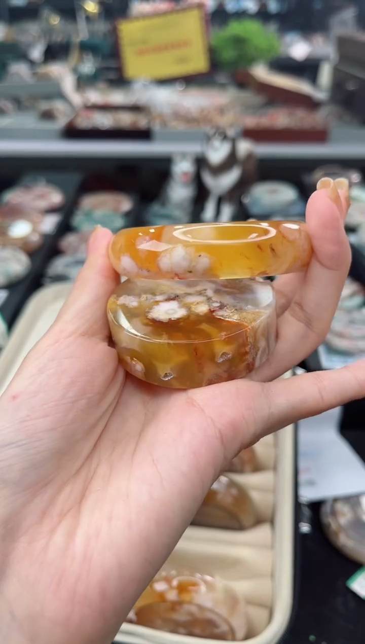 【闪购商品】石英质玉手镯未镶嵌55圈口（赠品镯心）6609149