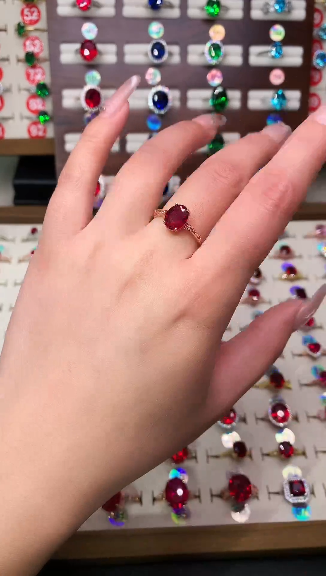 银S925镶嵌戒指红宝石7*9* 玫瑰金托 酒红