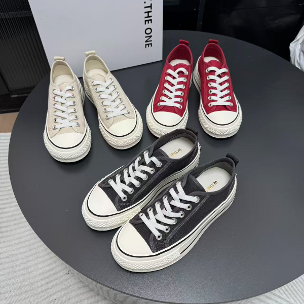 王一一/W.THE.ONE欧货翘臀帆布鞋厚底系带休闲鞋板鞋