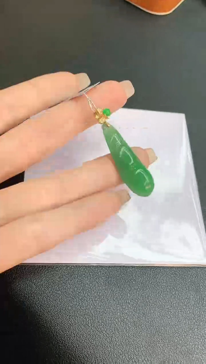 【闪购商品】翡翠颈饰18K金镶嵌赠礼盒证书 珍珍